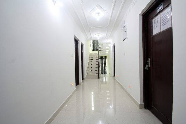 Hotel Purple Amethyst, Srinagar 3